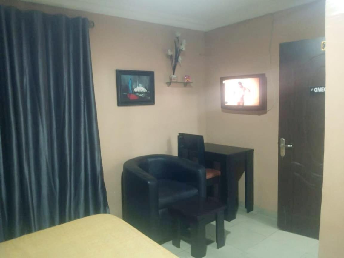 Staycation Suites And Apartment Lagos Eksteriør billede