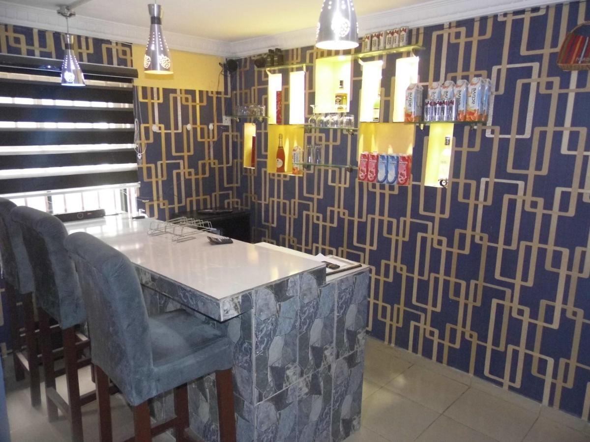 Staycation Suites And Apartment Lagos Eksteriør billede